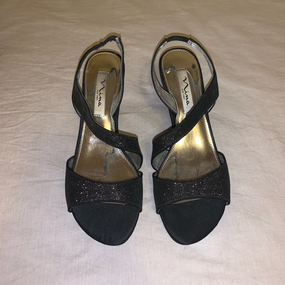 2” Black sparkly dress shoes heels